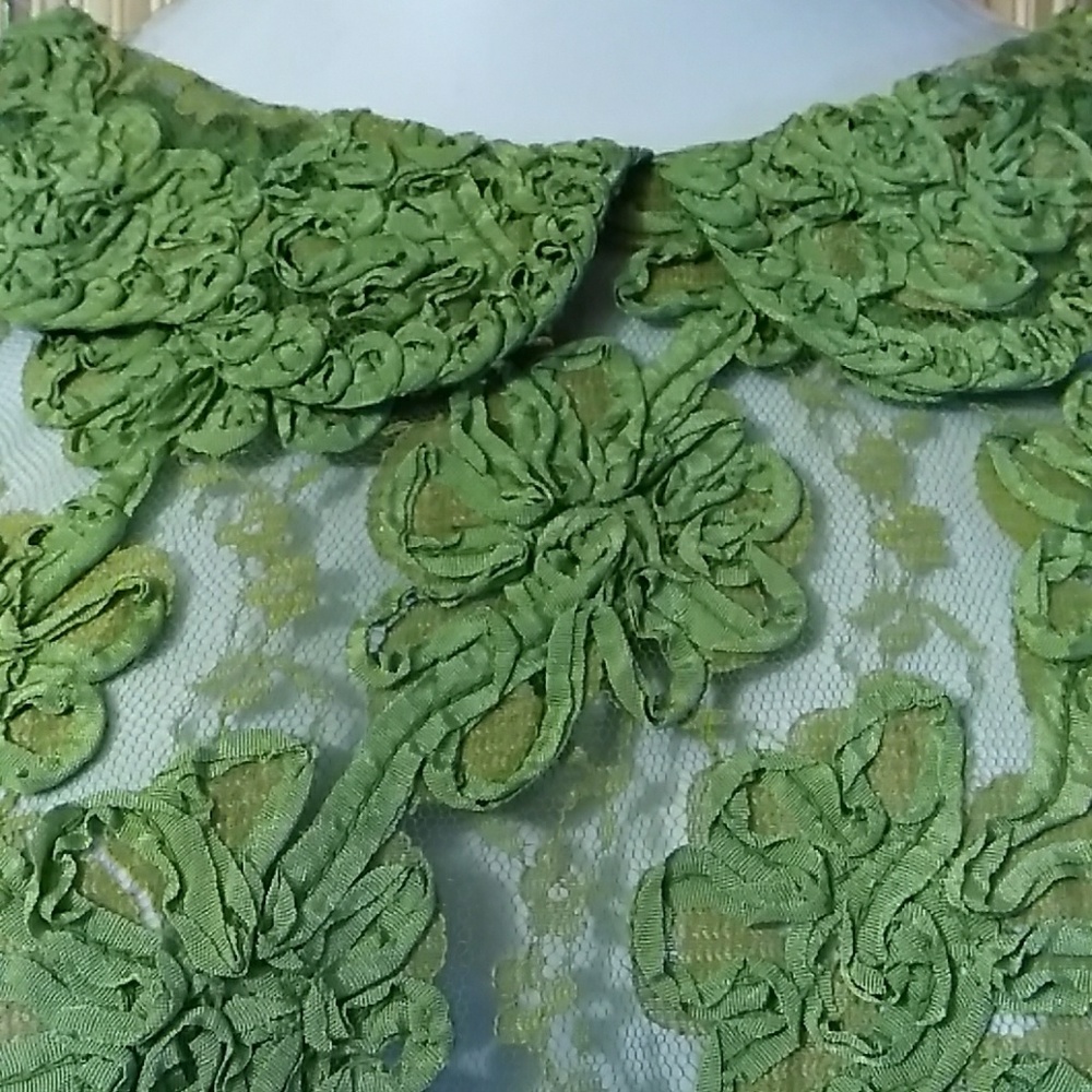 Dress - Picture 3 of 4